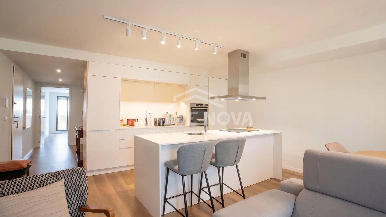 Apartamento T2 de construção recente junto ao El Corte Inglés – Vila Nova de Gaia