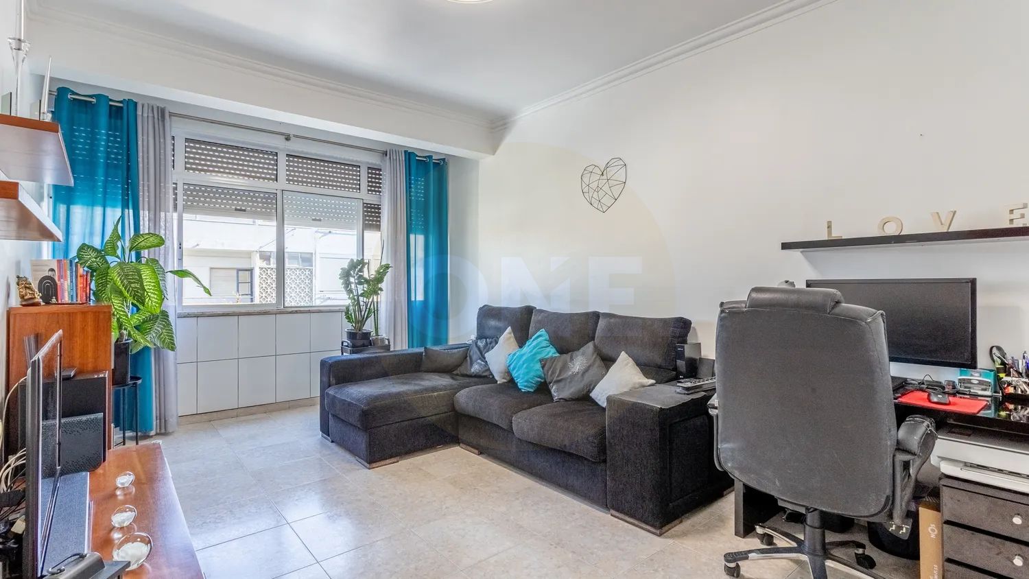 Apartamento T2 em Sacavém c/ vista Rio