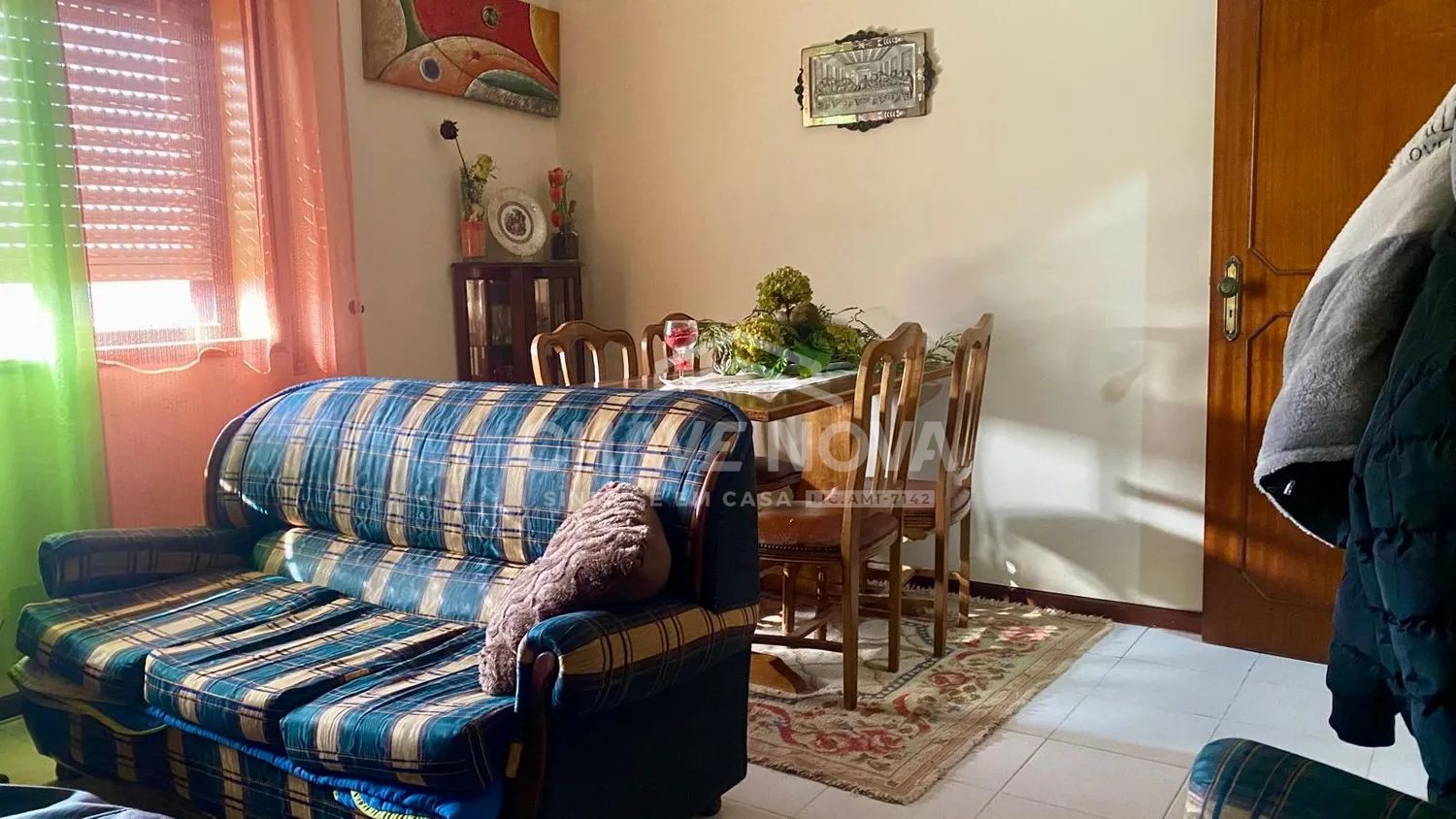 Apartamento T2 virado Poente c/lugar de garagem 