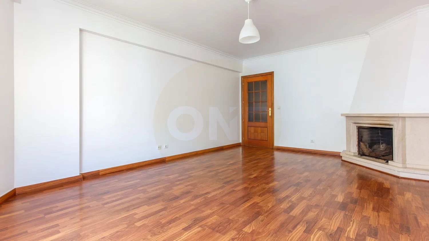3-Bedroom Apartment in Santa Marta do Pinhal | En-suite | Parking | Train | 116m² - 3