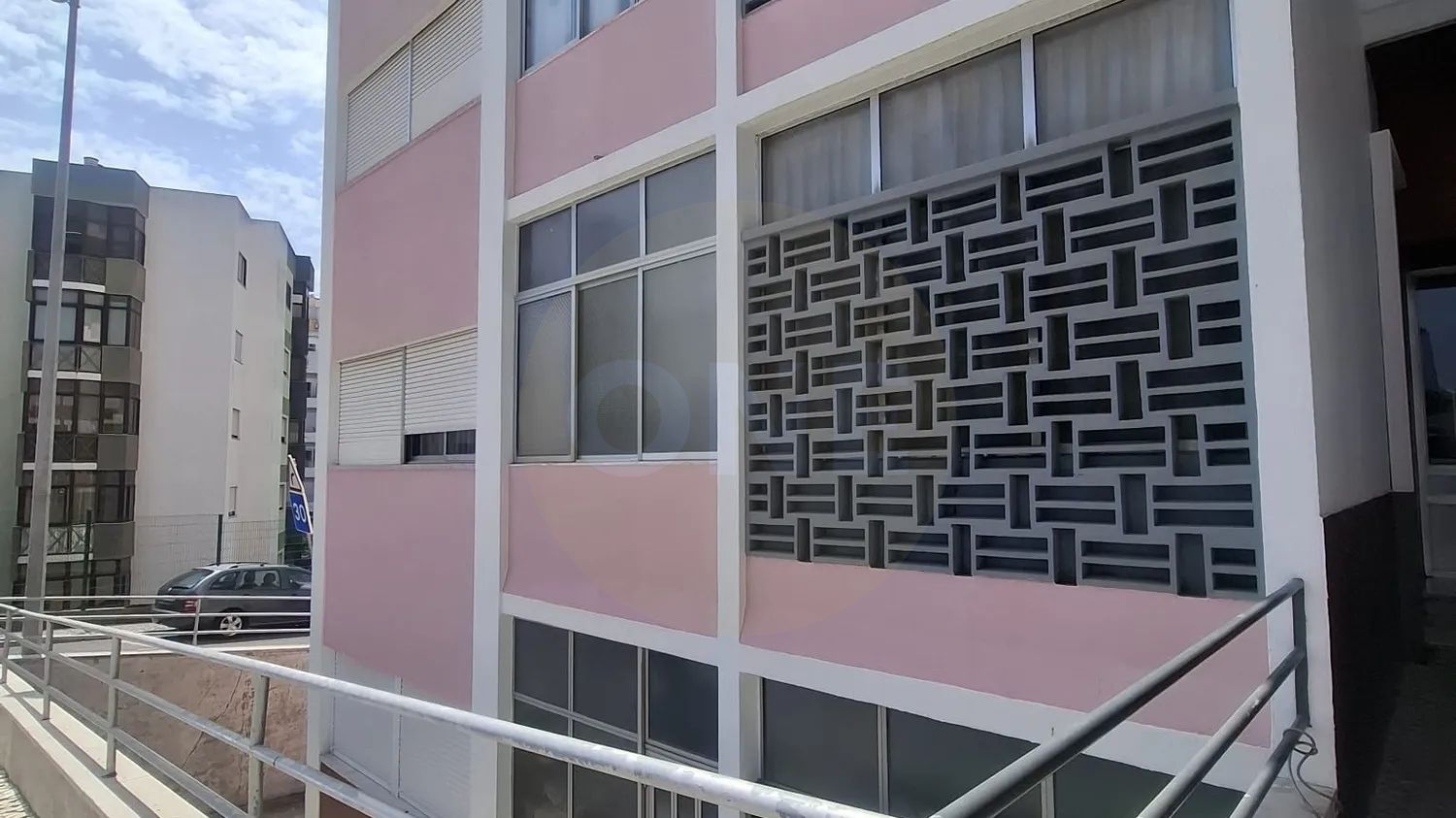 Apartamento T3 no Laranjeiro  - 2