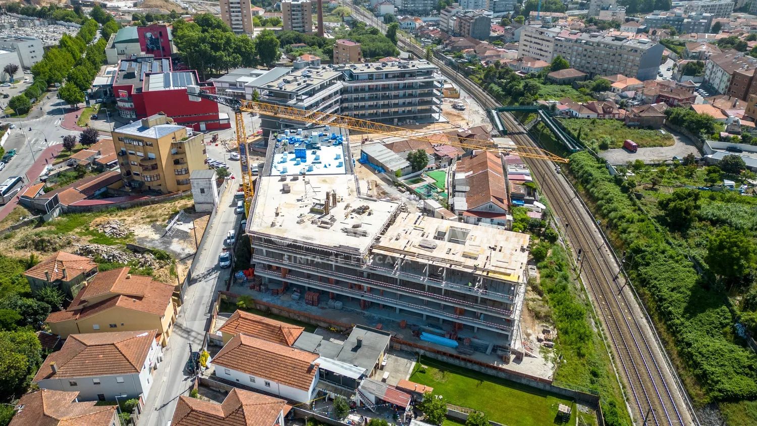 Apartamento T2 Novo Ultimo Piso no Empreendimento Prestige - 2