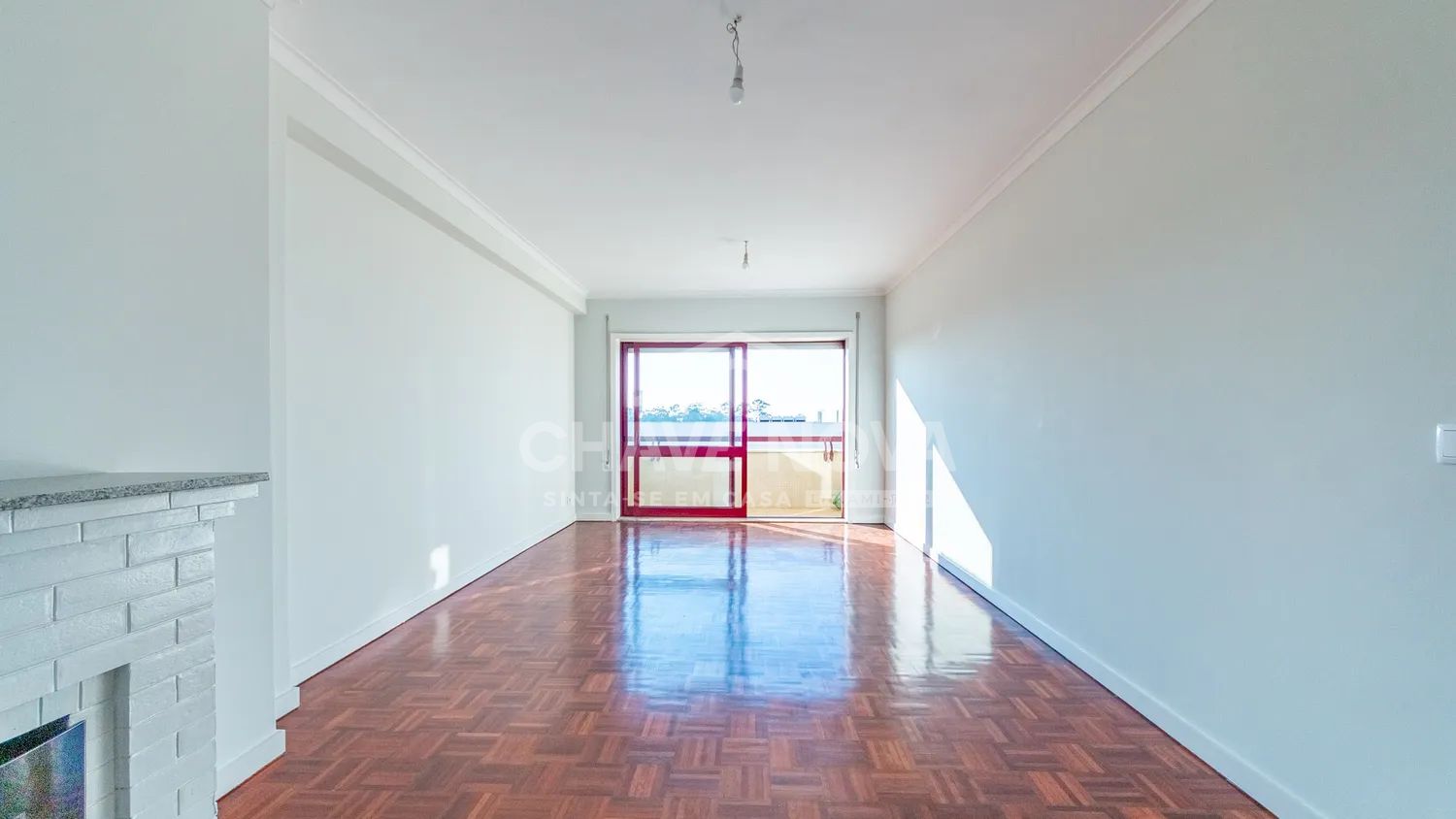 Renovierte 2-Zimmer-Wohnung mit Meerblick – Strategische Lage beim Arrábida Shopping