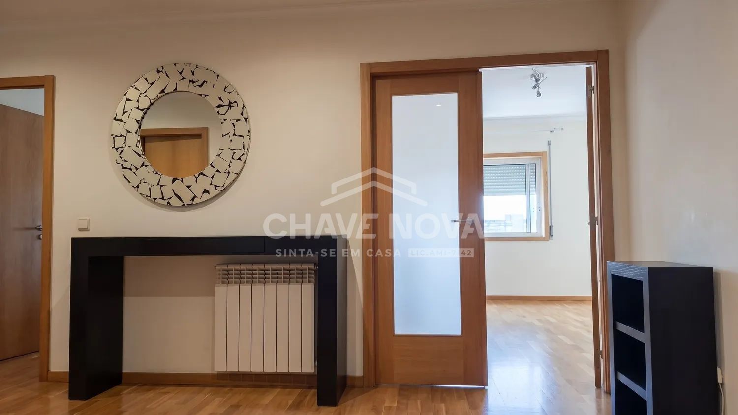 Apartamento T3 com Garagem Fechada – Excelente Localização em Valadares, Gaia - 3