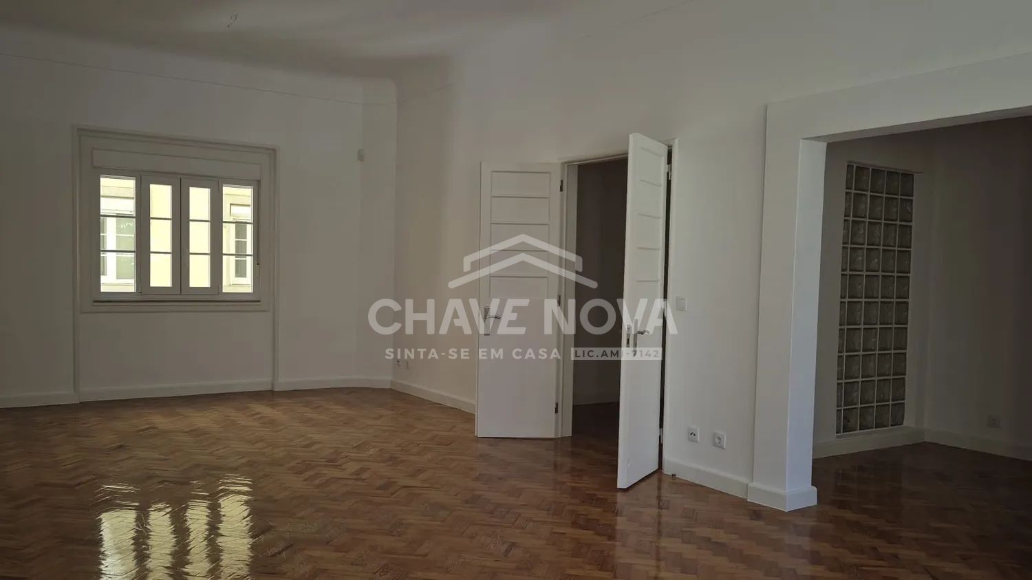 T4 Renovado com 200 m² | 2 Suítes | Varanda | Avenidas Novas – Av. Defensores de Chaves - 3