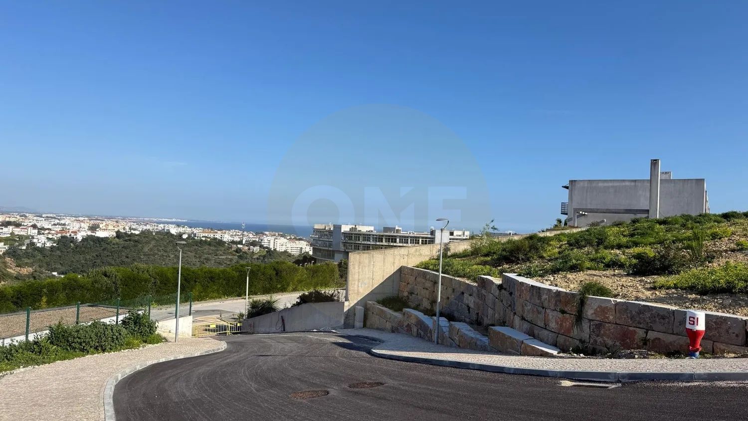 Terreno com 5 lotes para construção de moradias isoladas - Albufeira