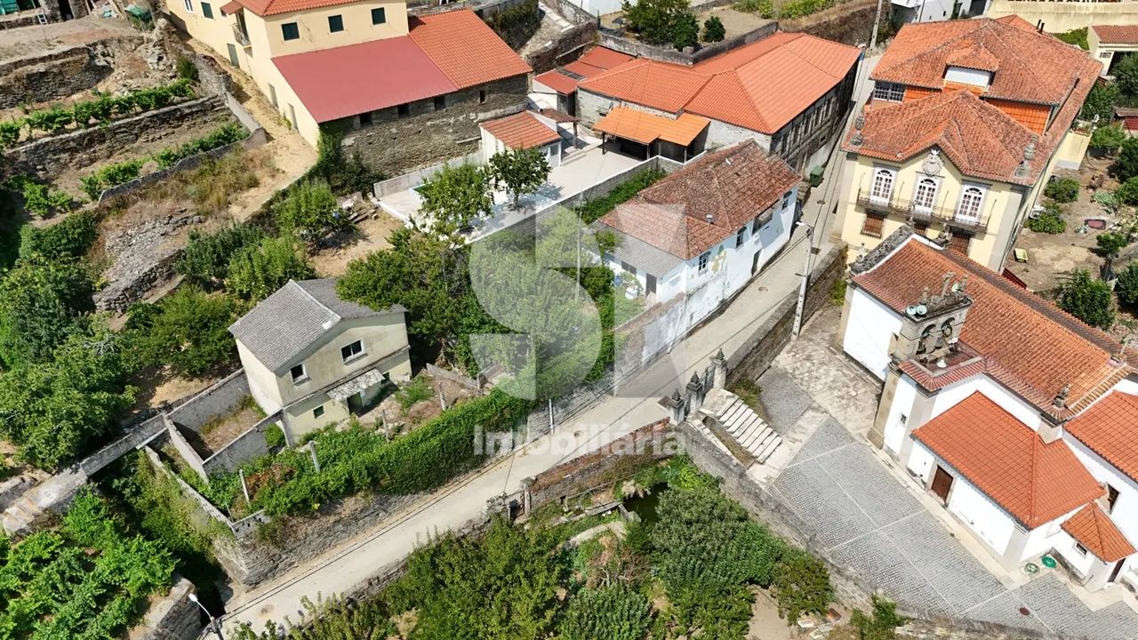 Moradia para recuperar no Douro - 2