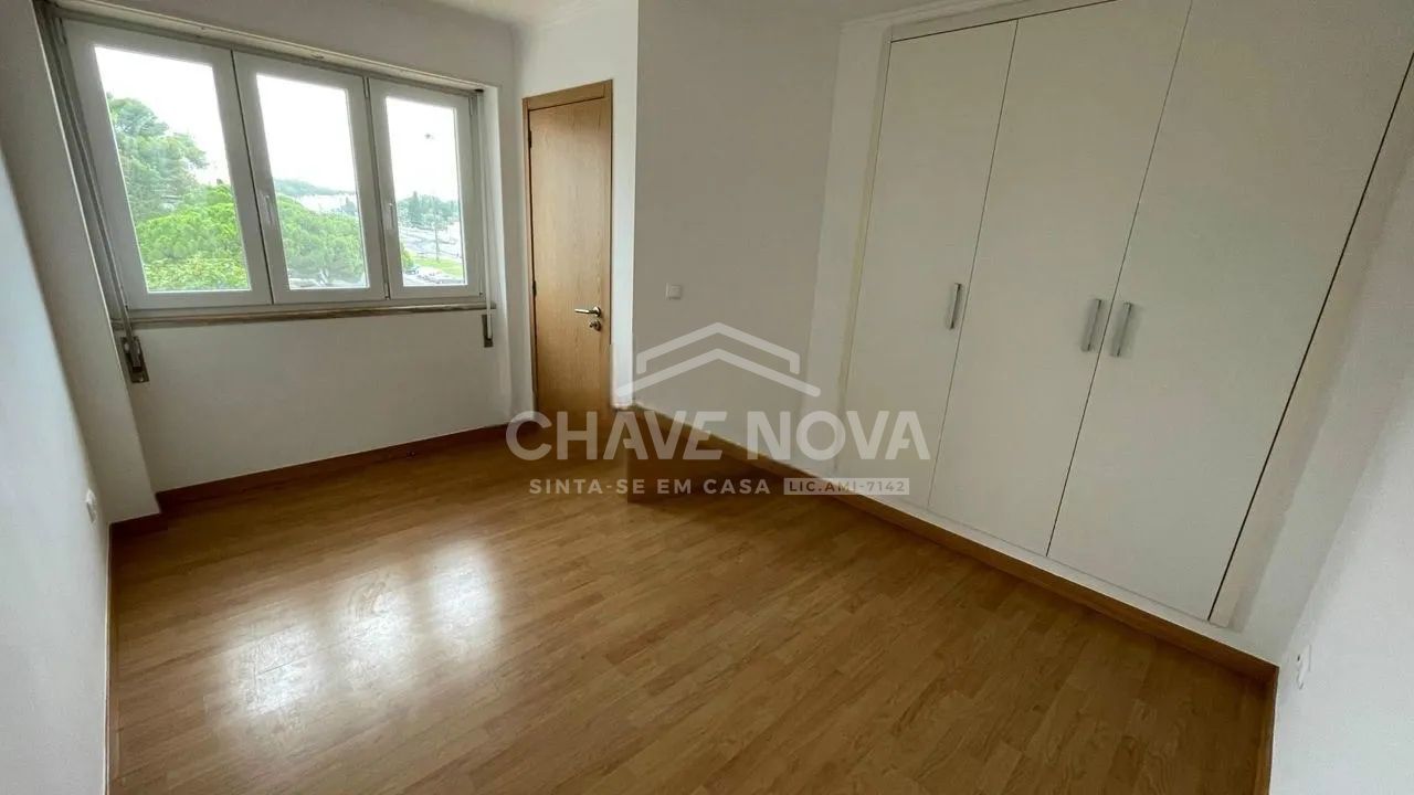 Apartamento T1+1 Renovado com Vista para o CCB | Belém - 3