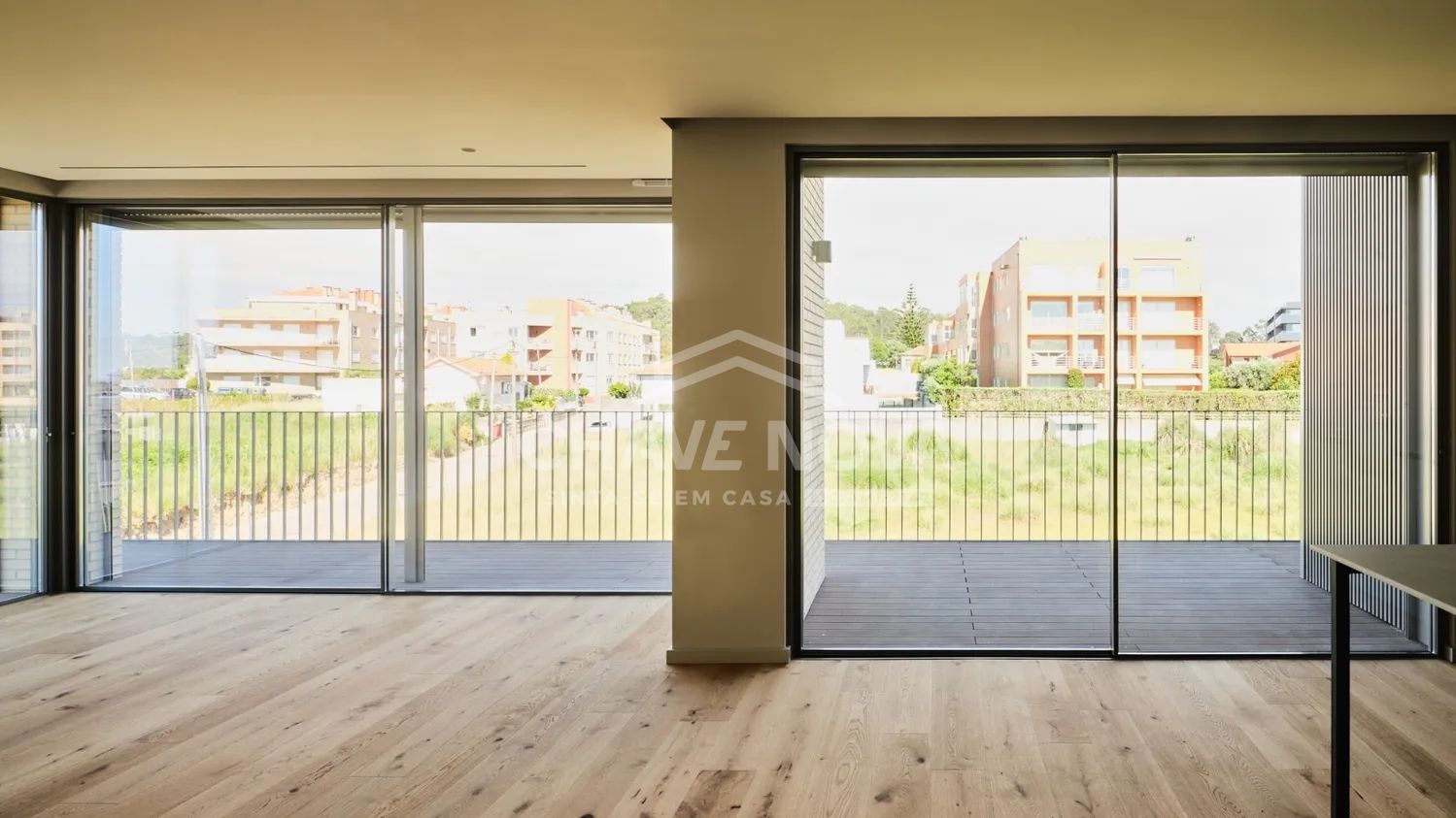 Apartamento T3 Dúplex Novo c/ Garagem Box em São Félix da Marinha (junto ao Solverde ) - 3
