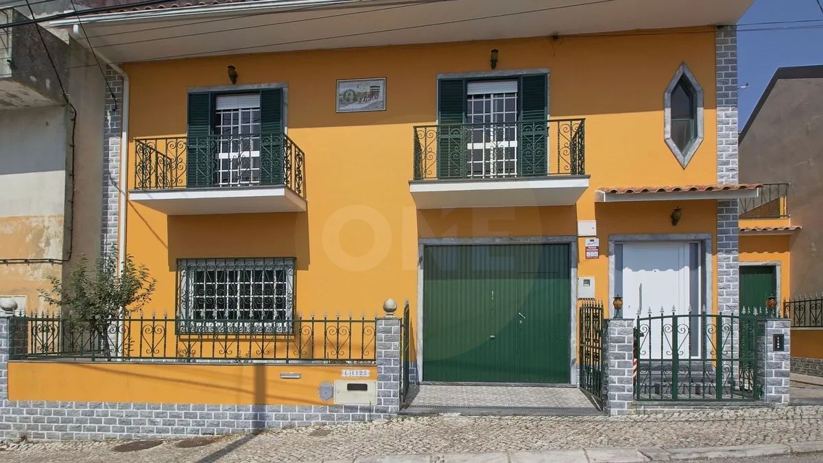 Moradia T3+1 em Caneças