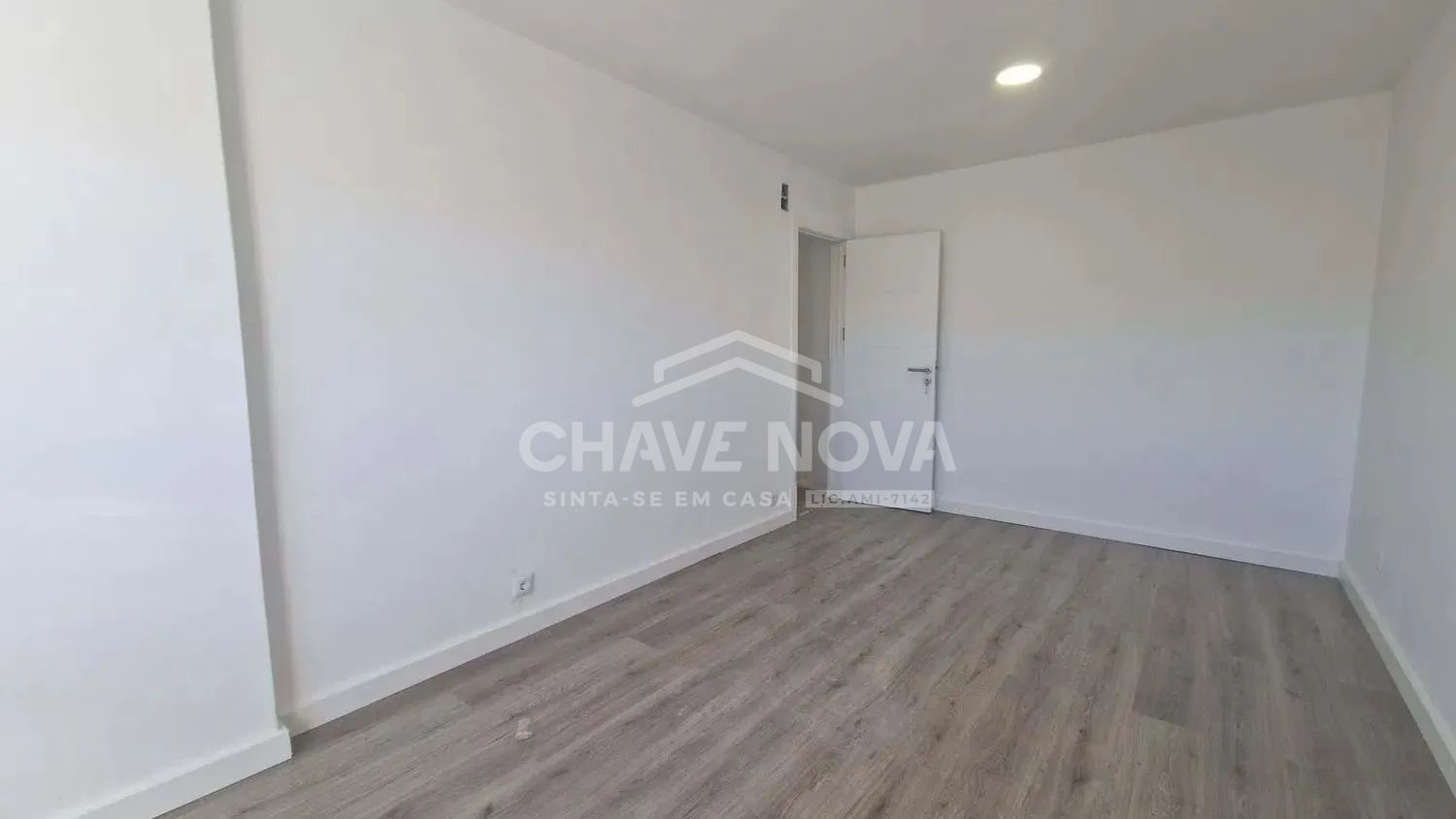 Apartamento T3 Totalmente Remodelado | Agualva-Cacém