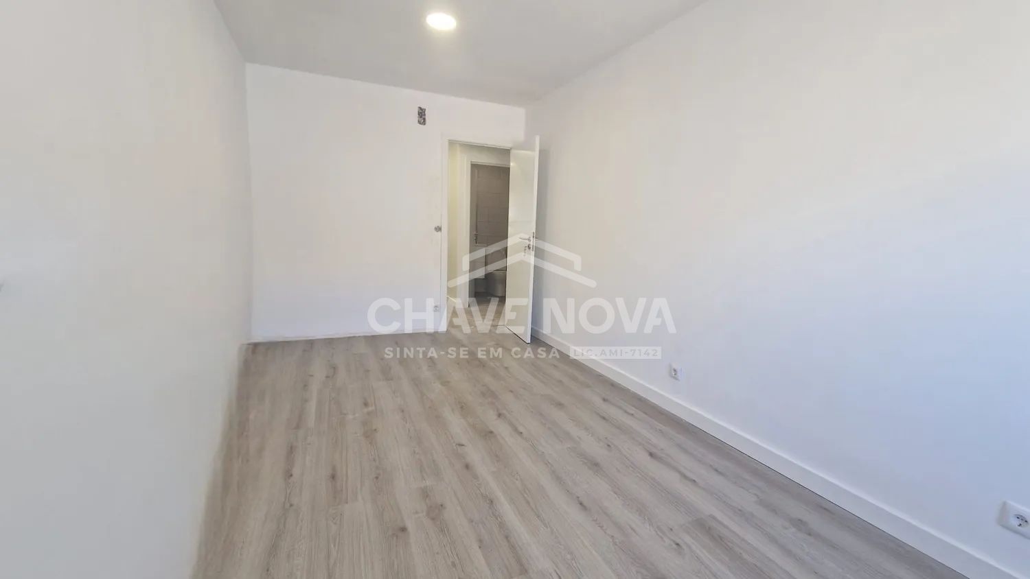 Apartamento T3 Totalmente Remodelado | Agualva-Cacém - 2