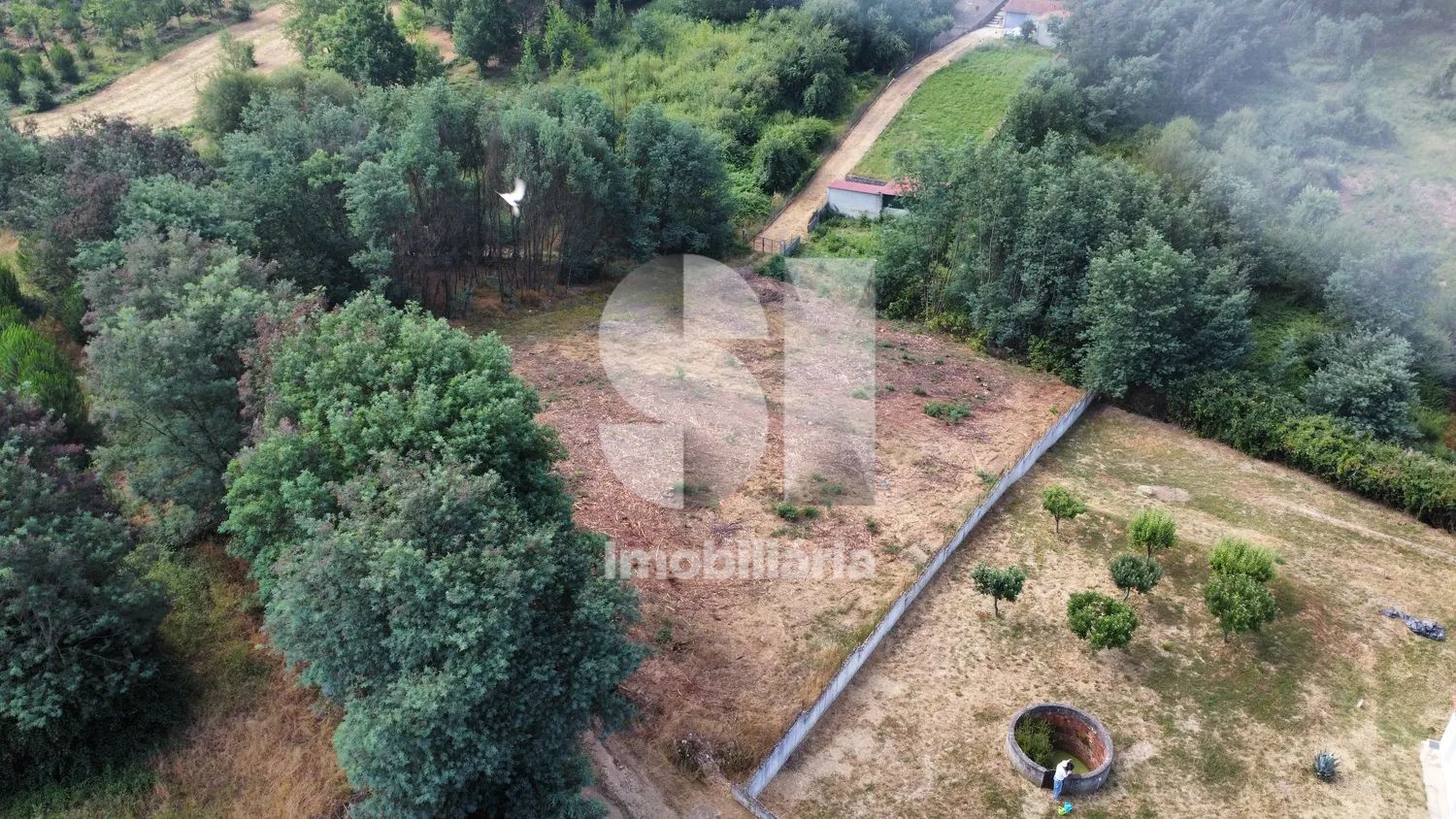 TERRENO PARA CONSTRUÇÃO - 2