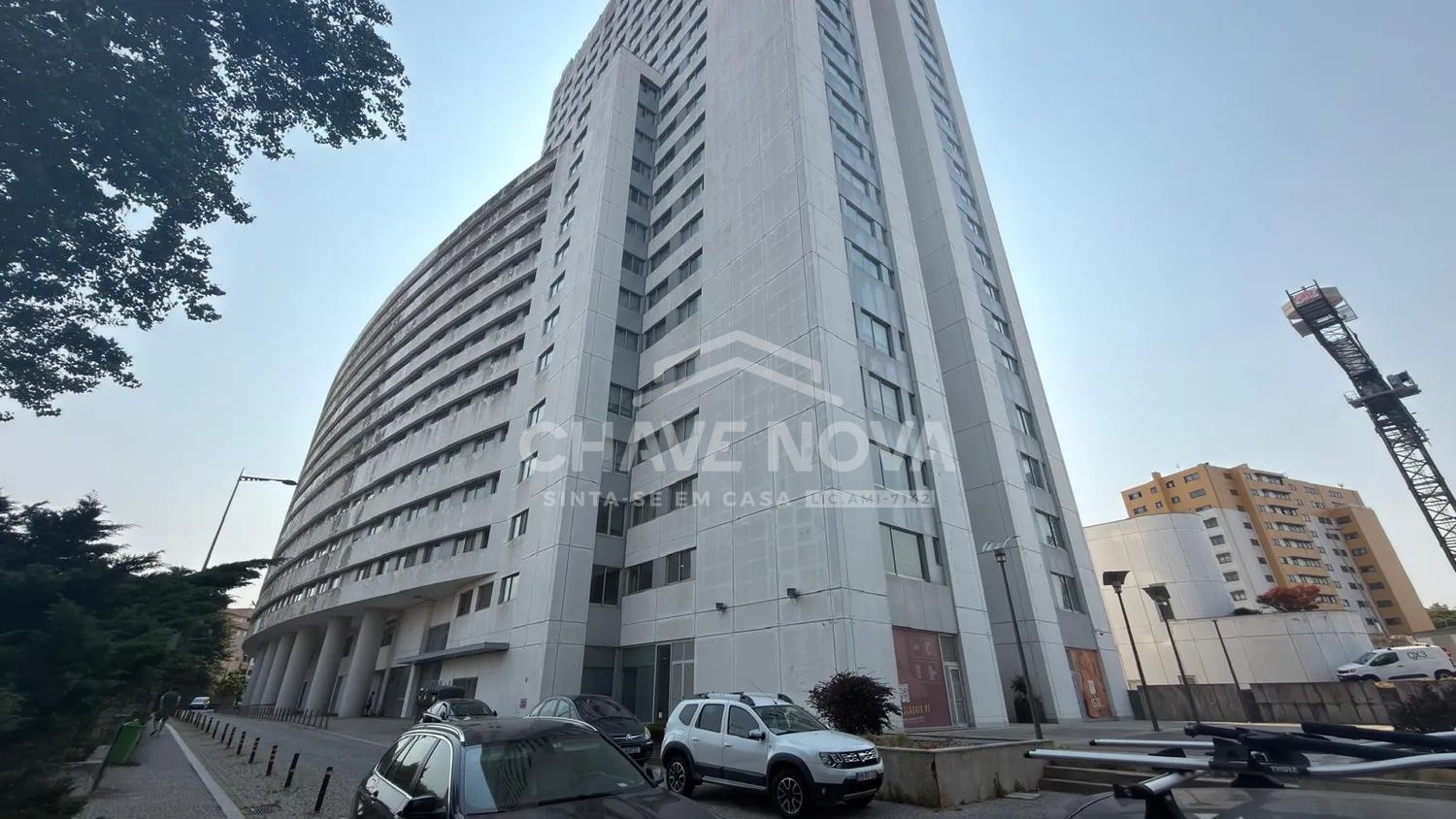 Apartamento T1 em Soares dos Reis C/lugar de garagem e arrumo