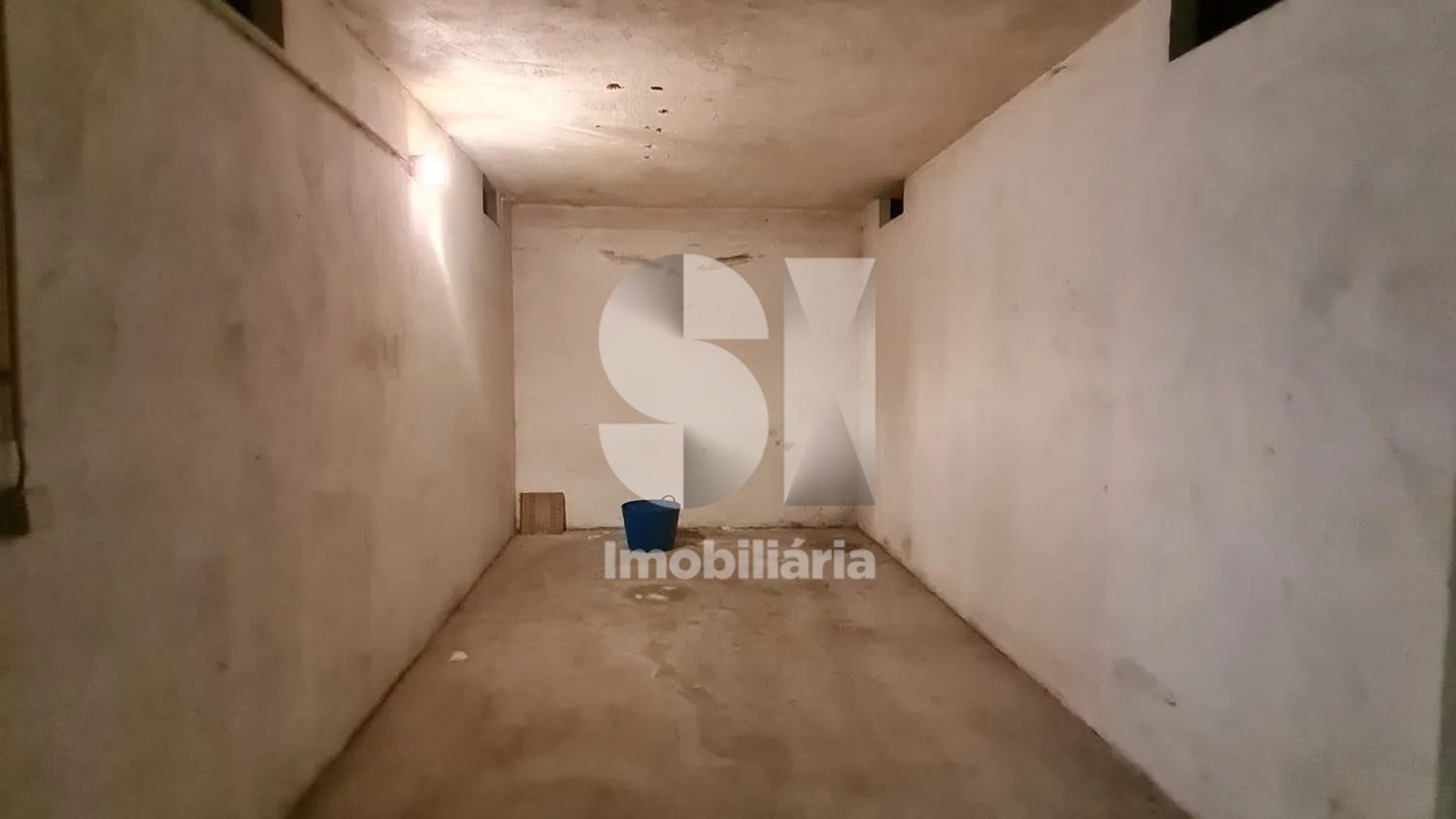 Garagem para venda em Penalves