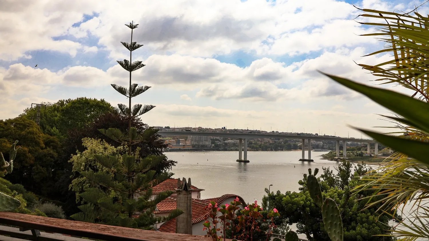 Apartamento T3 Duplex Porto - vista rio