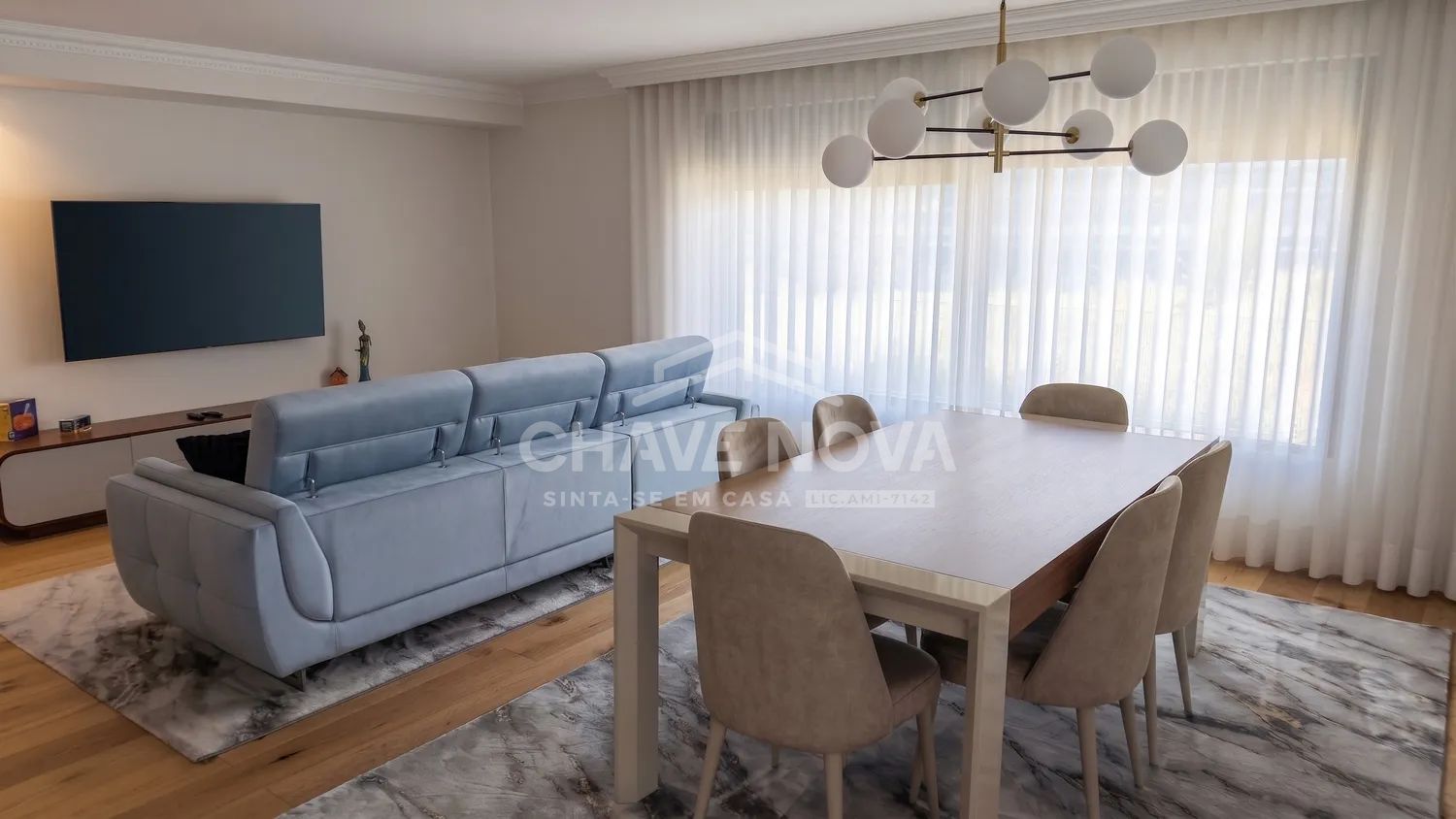 Apartamento T3 Como Novo c/ 2 Lugares de Garagem na Madalena - 3
