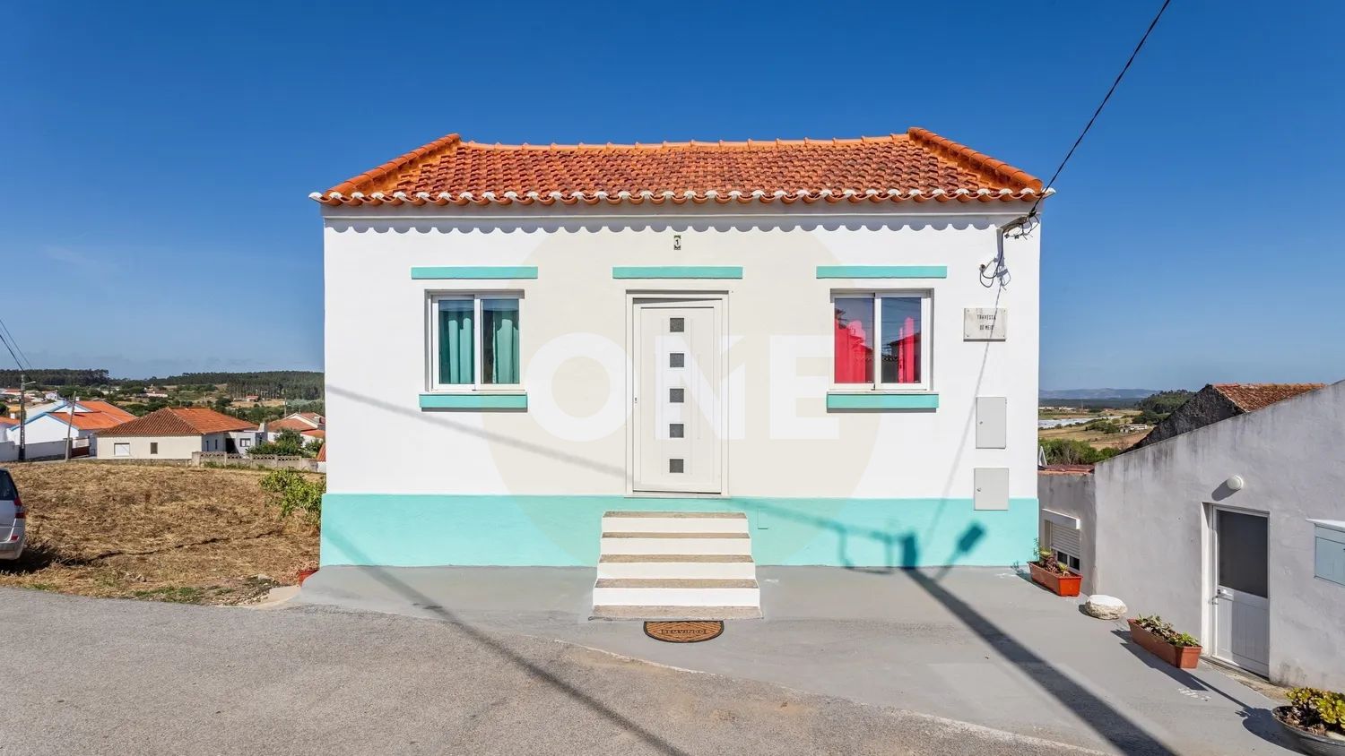 Renovated house | Terrace | Basement w/independent entrance | Lourinhã