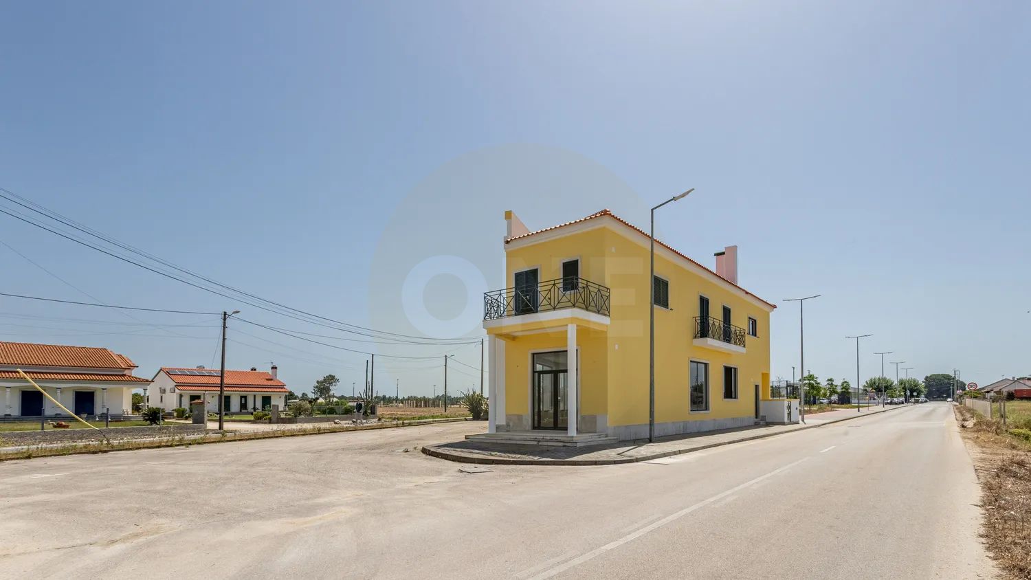 Prédio Propriedade Horizontal | Loja + Habitação | Foros de Salvaterra