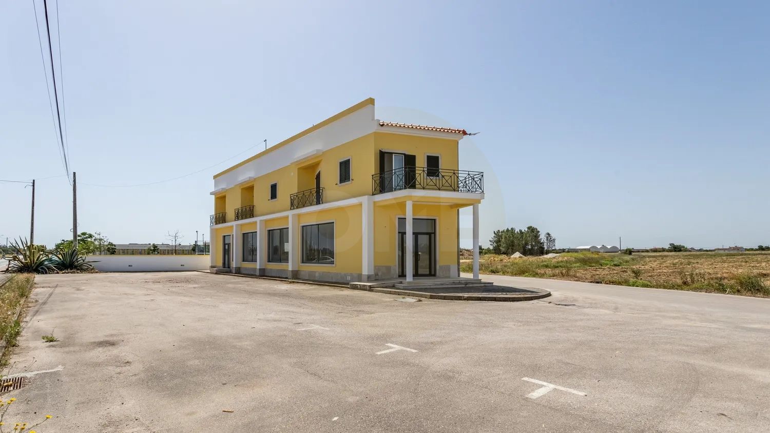 Loja 166 m² | Junto à Nacional | Estacionamento | Foros de Salvaterra - 2