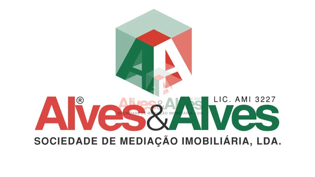 Terreno na Maia com 1430m2 - Moradia de 4 Frentes - 3