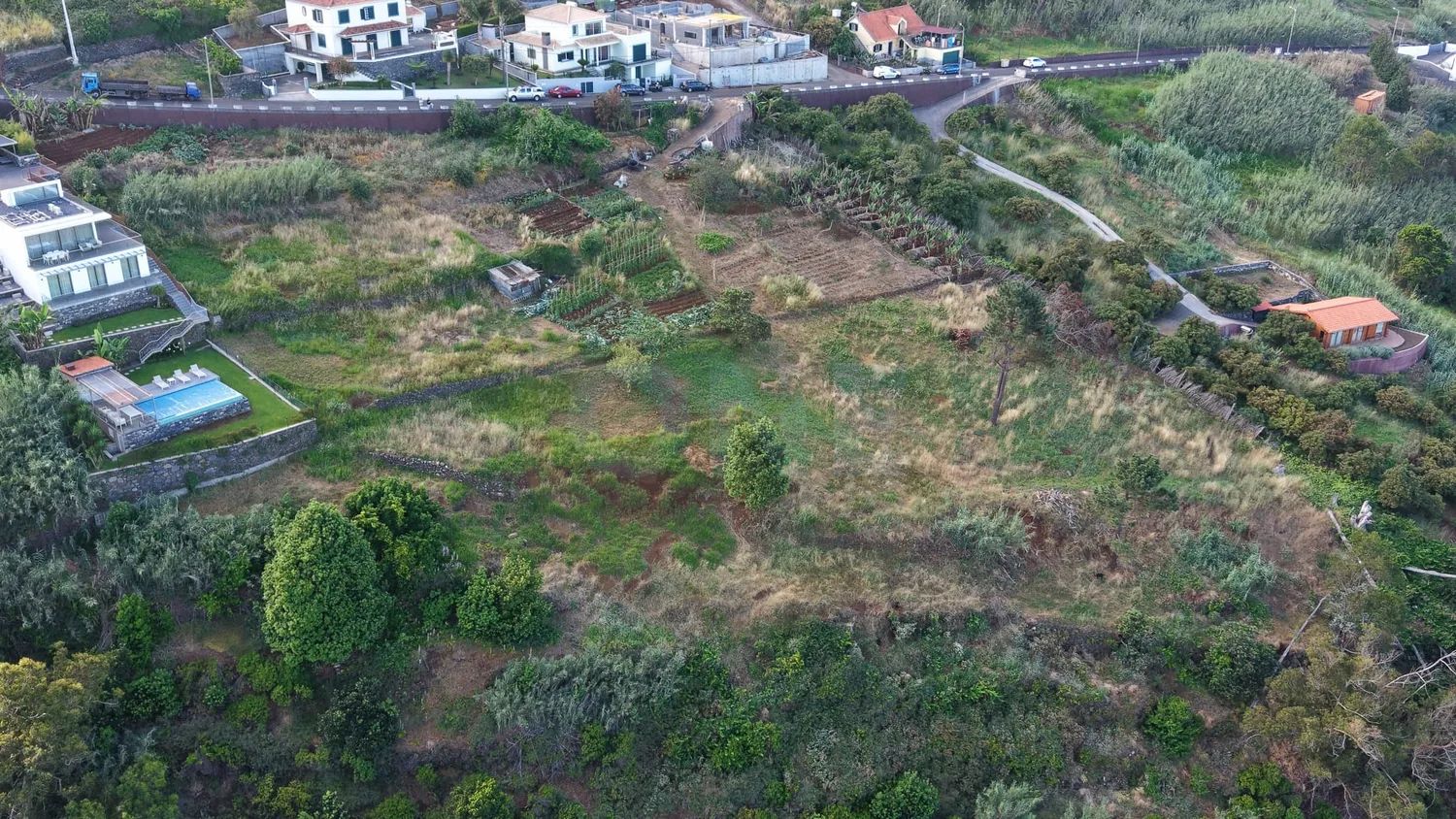 Terreno à venda Arco da Calheta