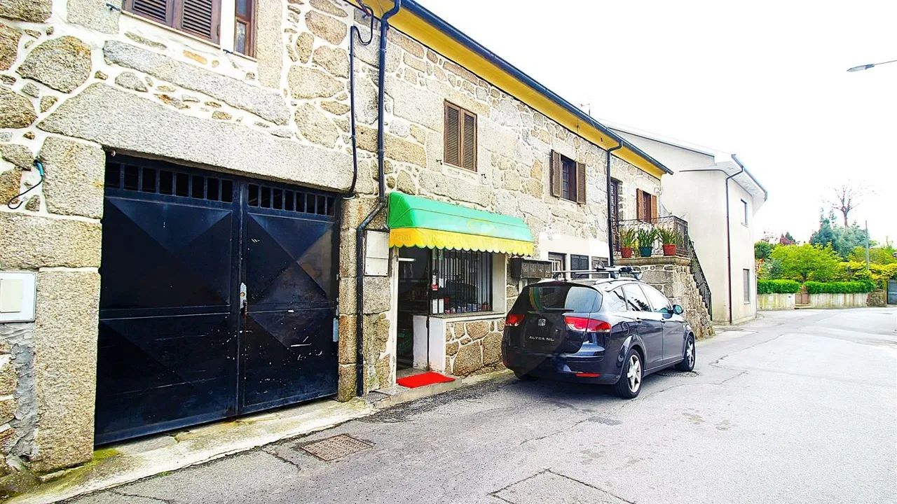 Frutaria, Charcutaria e Minimercado para Trespasse em Lemenhe!
