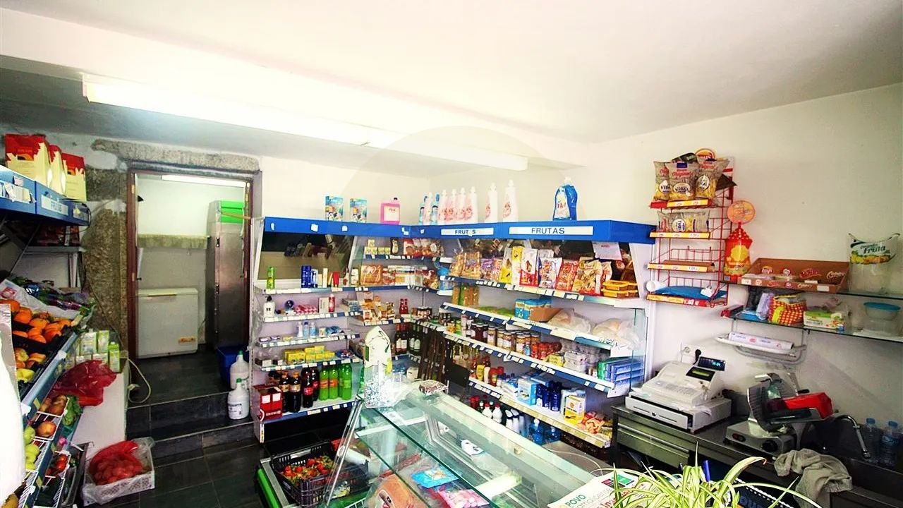 Frutaria, Charcutaria e Minimercado para Trespasse em Lemenhe! - 3