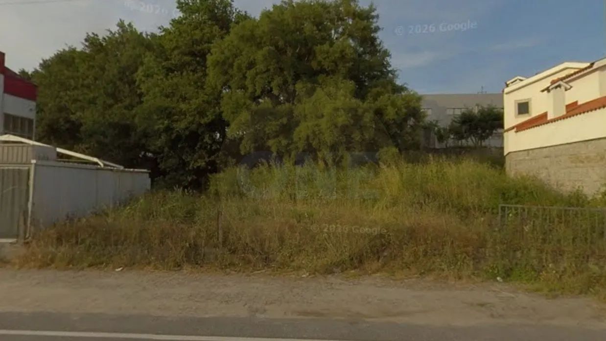 Terreno de grande dimensão com capacidade edificativa e área agrícola - 3