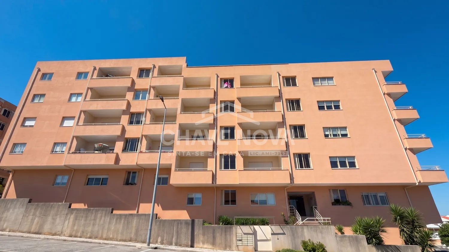 Apartamento T1+1 Último Piso c/ Lugar de Garagem em Canidelo