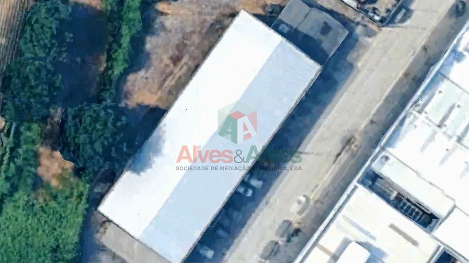 Armazém - Com capacidade construtiva  - Castêlo da Maia - 2