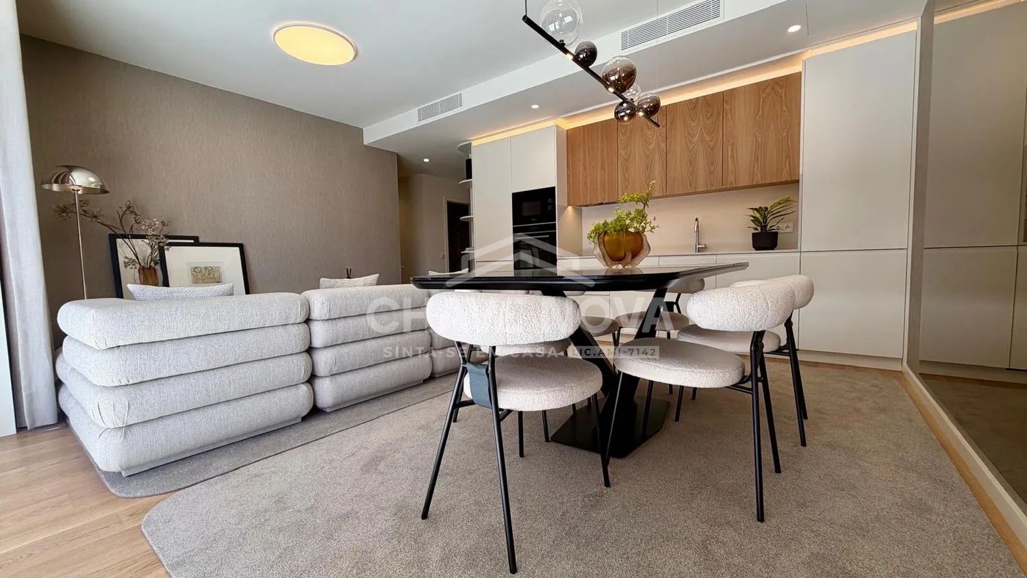 Apartamento T1 Novo c/ Vistas e Lugar de Garagem na Afurada