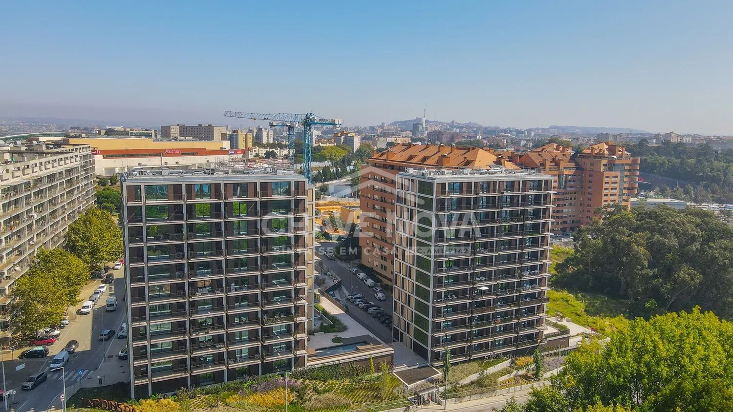 Apartamento T1 Novo c/ Vistas e Lugar de Garagem na Afurada - 2