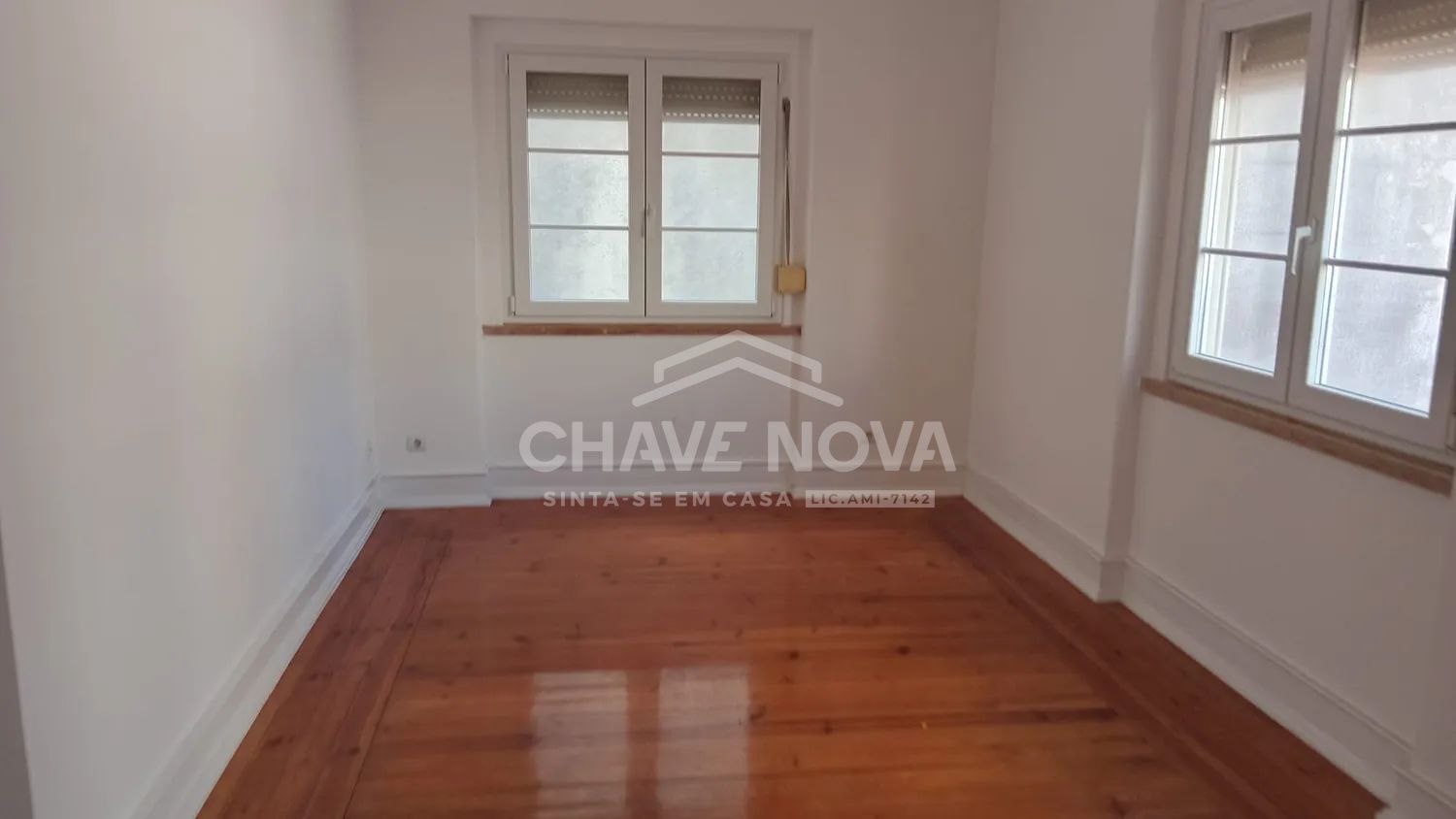 Apartamento T3, Av. 5 de Outubro  - 2