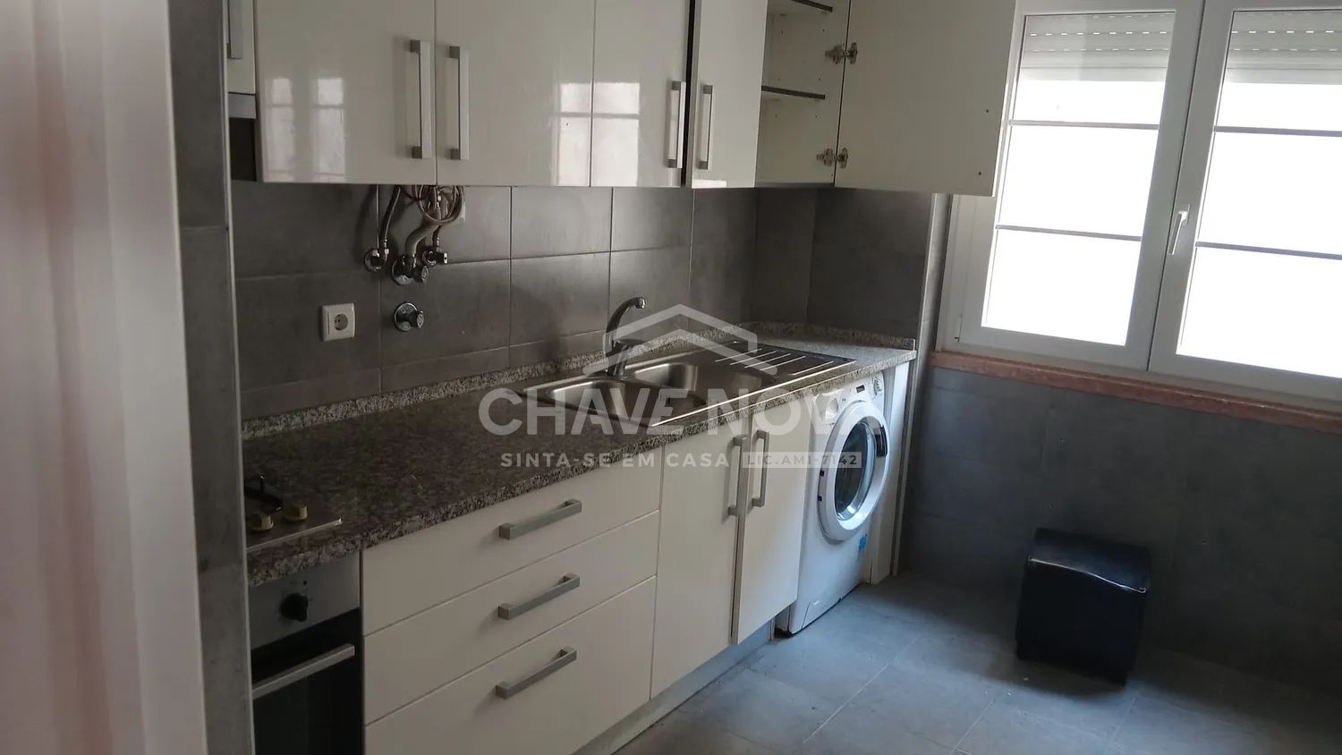 Apartamento T3, Av. 5 de Outubro  - 3