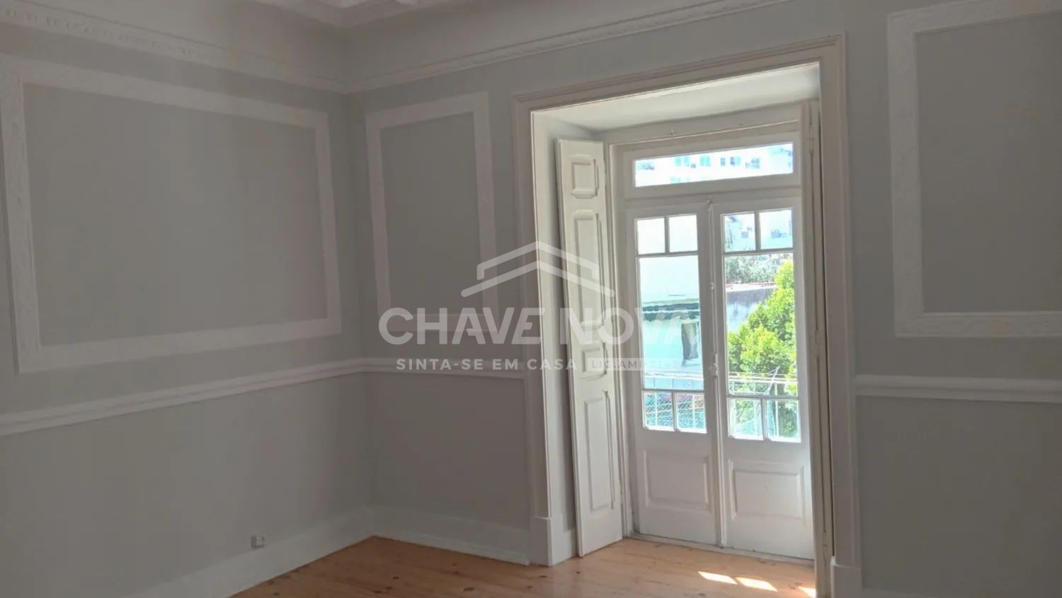 Apartamento T5 nas Avenidas Novas  - 2