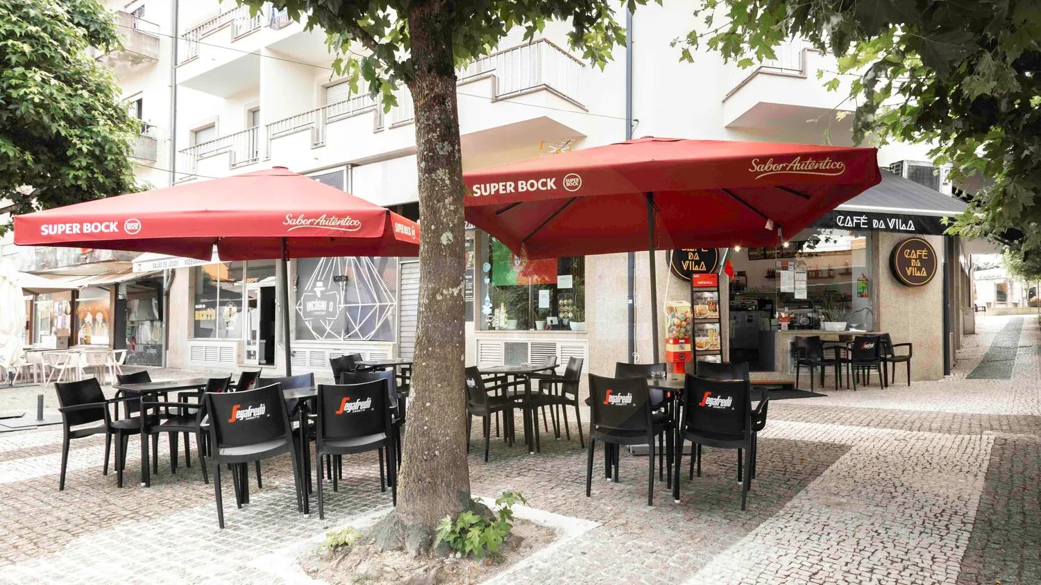 Oportunidade de Negócio | Café em Funcionamento - Cabeceiras de Bastos