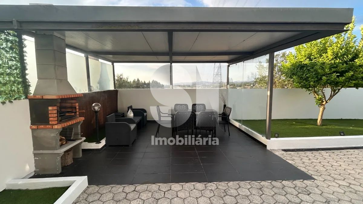 Moradia T3+1 Remodelada em Campo, Valongo