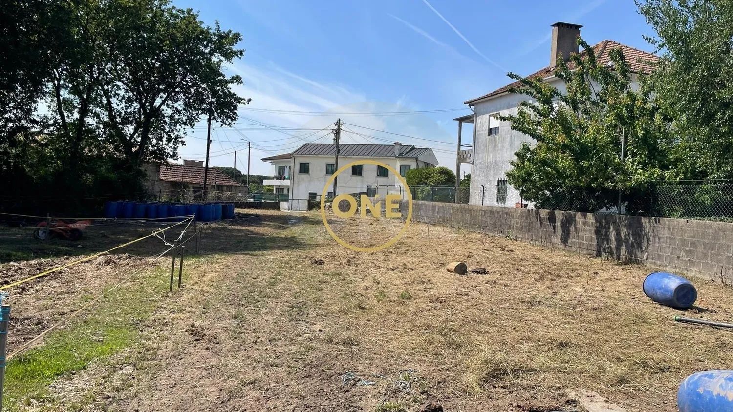 Terreno p/construção em Santo TirsoI Junto à A3I 5 min centro cidade I - 2