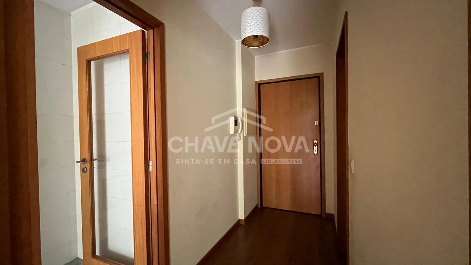 Arrendamento T0 com garagem, varanda e arrumos — Santa Marinha, Vila Nova de Gaia - 3