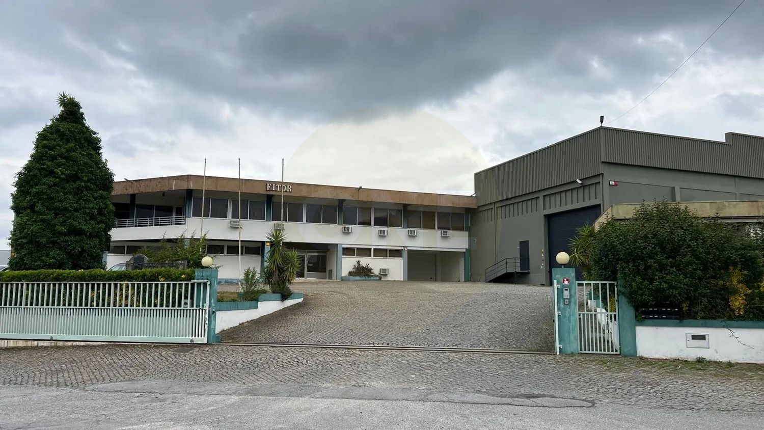 Armazém Industrial com 882 m² à venda em Avidos 
