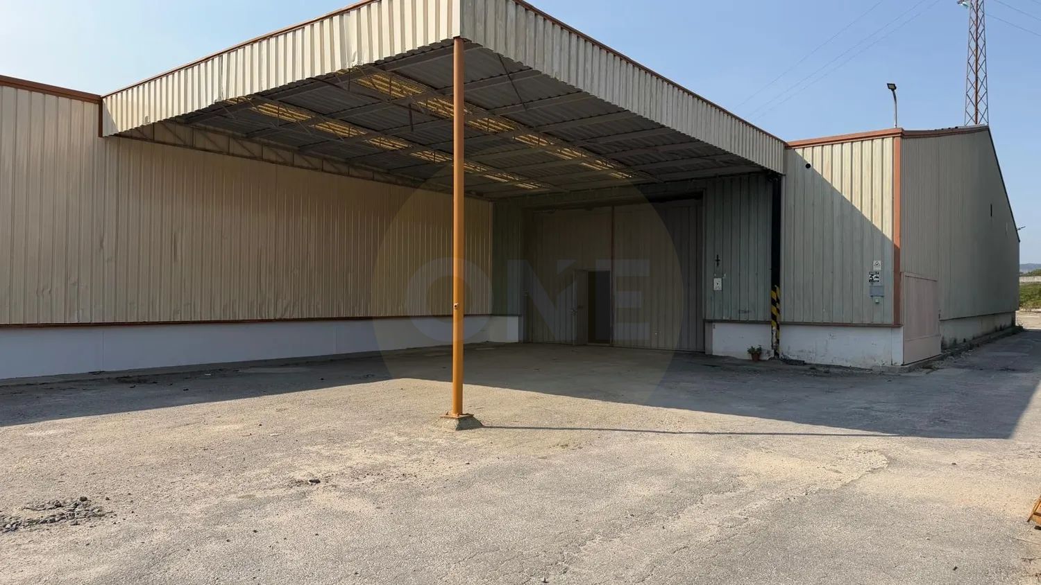 Armazém Industrial com 882 m² à venda em Avidos  - 2