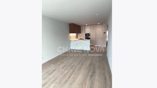 T0 NOVO C/ Lugar de Garagem - Centro d Vila nova de gaia , 400m do metro 