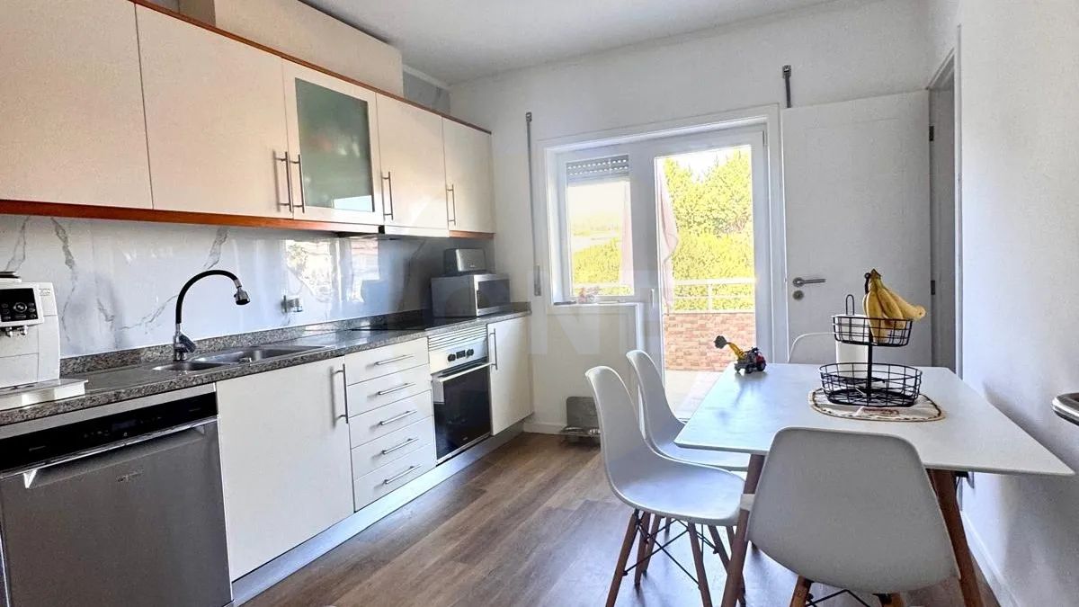 Apartamento T2 em Viatodos | Conforto , espaço e excelente conservação - 3