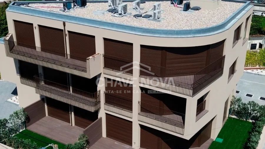 Apartamento T1 Novo c/ Jardim (91m2) em Arcozelo (Praias)
