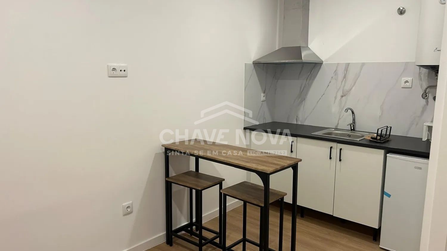  Loja Totalmente Remodelada, dividida em 6 estúdios - 3