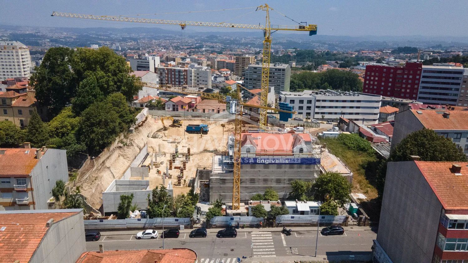 Apartamento T2 Novo c/ Lugar de Garagem em Mafamude (Soares dos Reis)