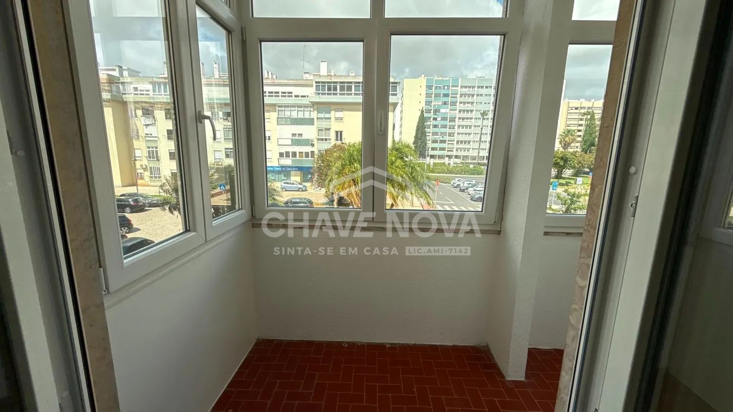 3 Bedroom Appartment in Oeiras - 3