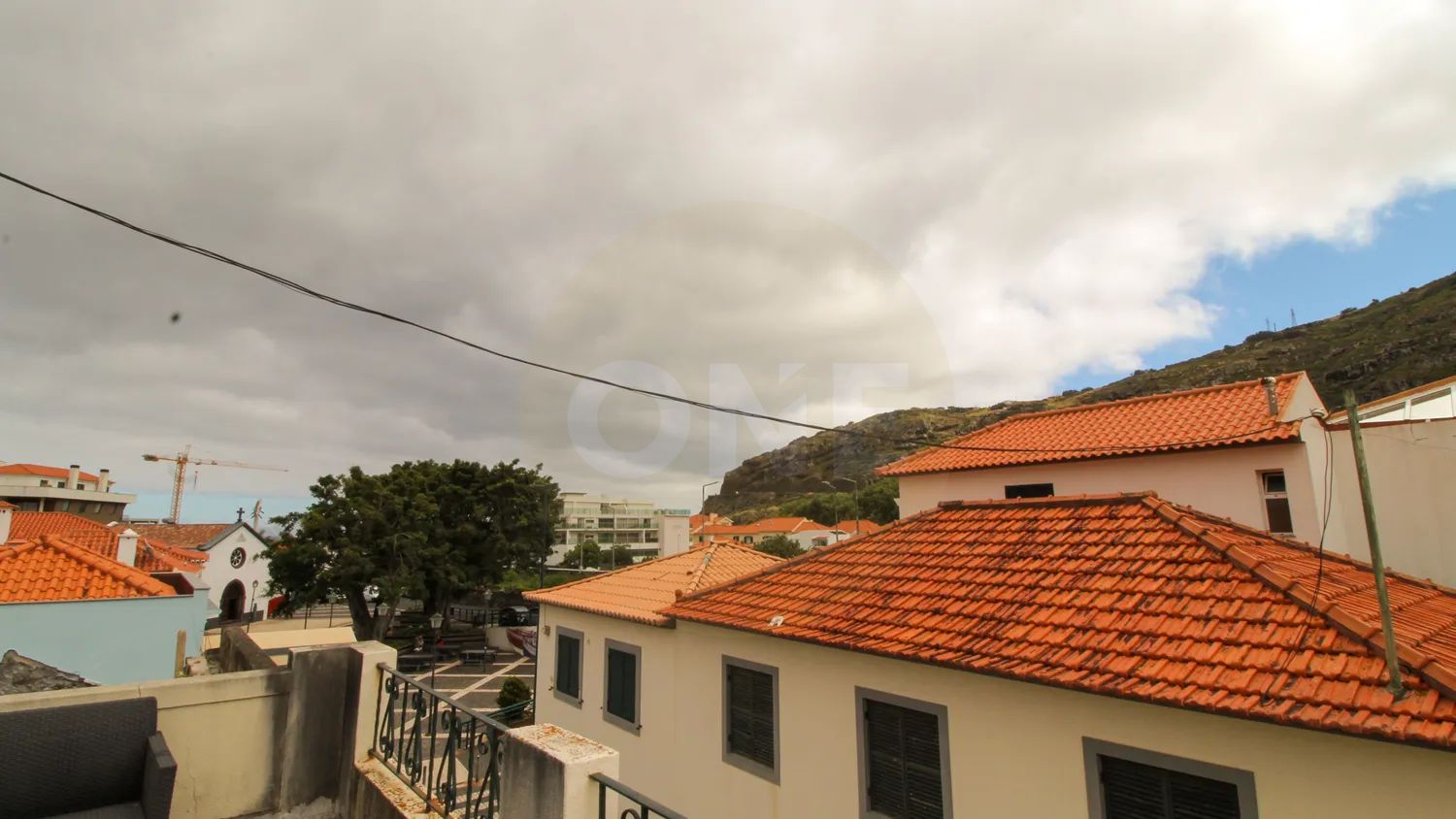 Prédio para Comércio e Habitação no Centro de Machico