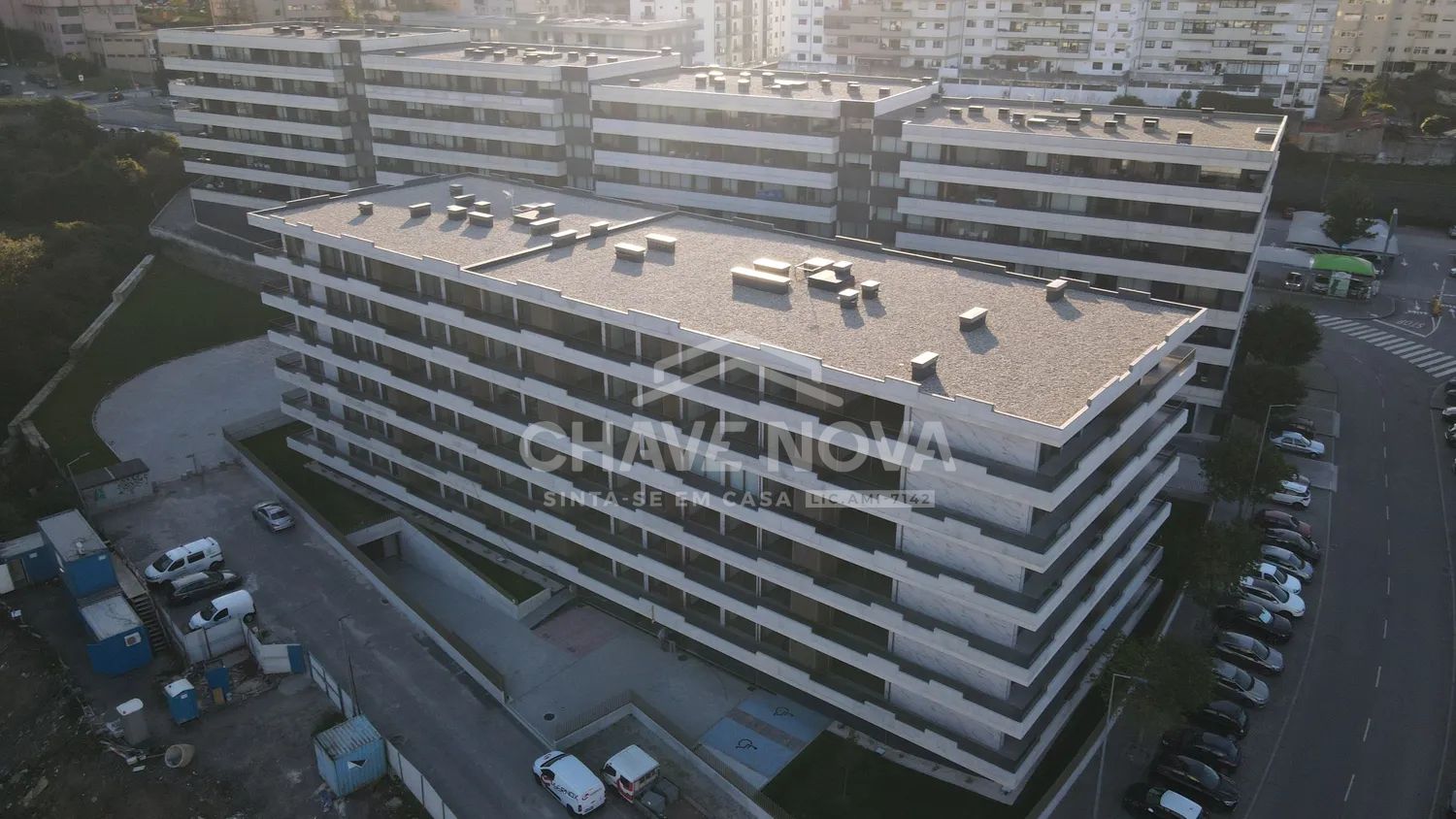 Apartamento T3 Como Novo c/ 2 Lugares de Garagem em Mafamude (El Corte Inglés)